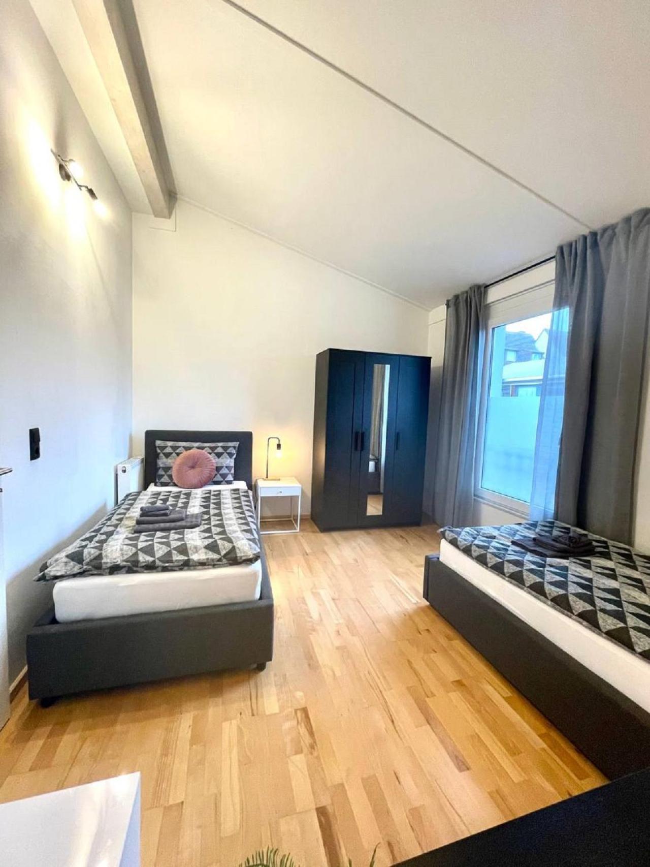 Geraeumiges Ferienhaus In Koblenz 科布倫茨 外观 照片